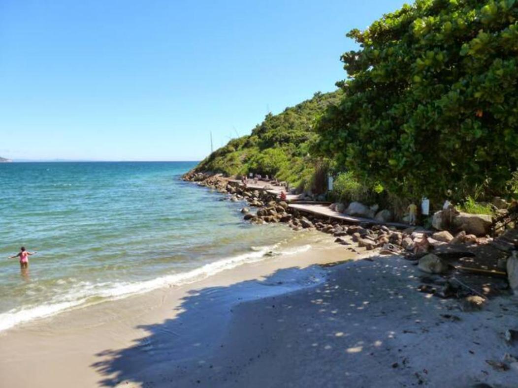 Casa com piscina e acesso a pé à Praia do Santinho Florianópolis Exterior foto