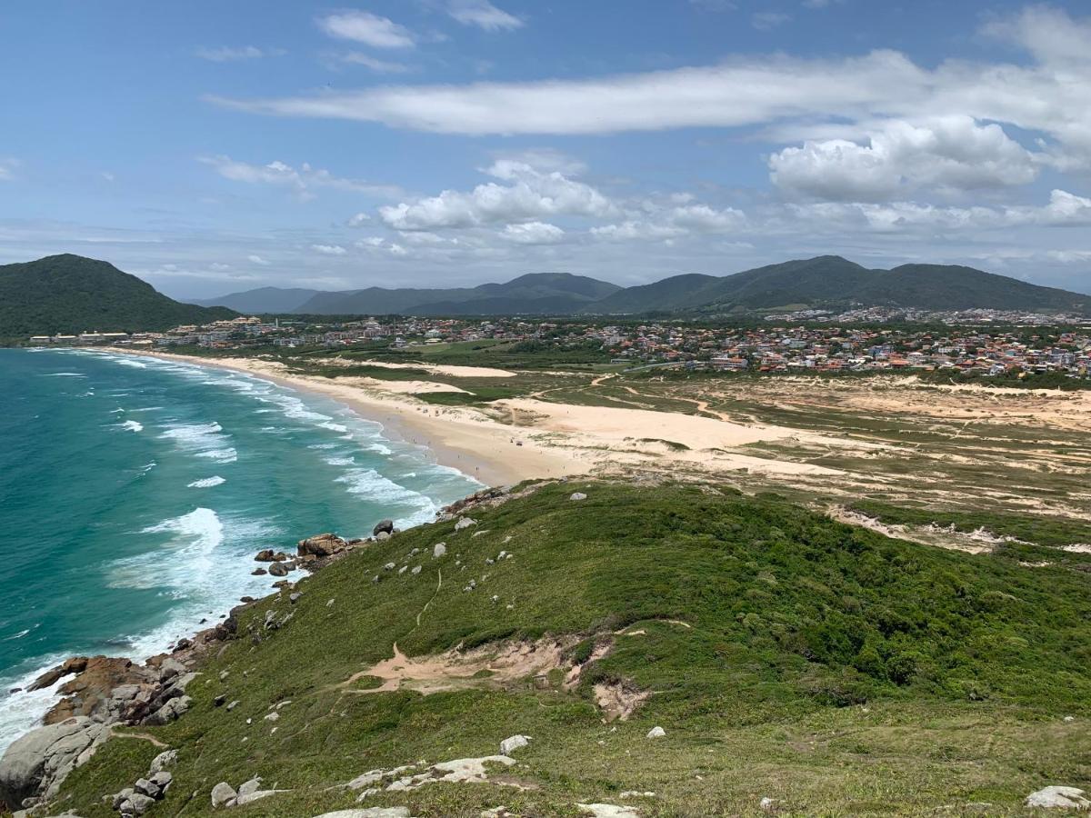 Casa com piscina e acesso a pé à Praia do Santinho Florianópolis Exterior foto